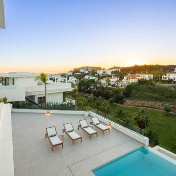 Spectacular development of just 6 villa’s in La Resina Golf Estepona Picture 10