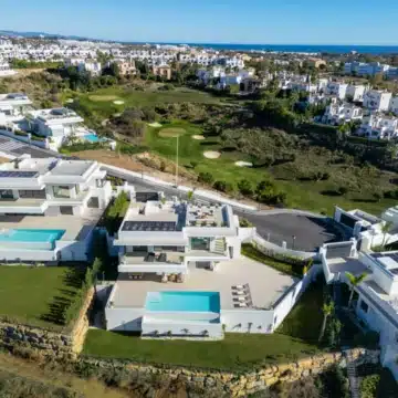 Spectacular development of just 6 villa’s in La Resina Golf Estepona Picture 8