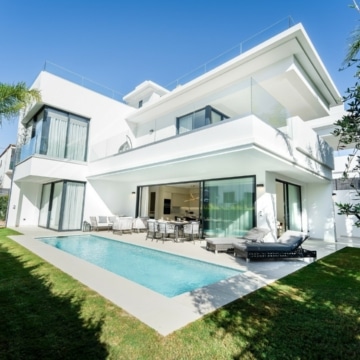 Marvelous New Modern Villas Located in One of the Most Luxurious Residential Areas in Marbella – Golden Mile Picture 24