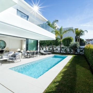 Marvelous New Modern Villas Located in One of the Most Luxurious Residential Areas in Marbella – Golden Mile Picture 25