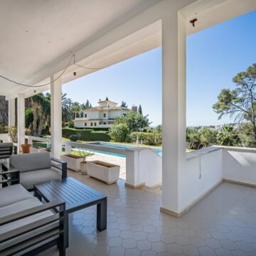 Picturesque Property in the Tranquil Residential Area above Marbella Centre Picture 9