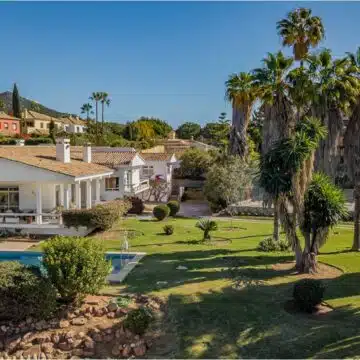 Picturesque Property in the Tranquil Residential Area above Marbella Centre Picture 5