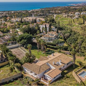 Picturesque Property in the Tranquil Residential Area above Marbella Centre Picture 8