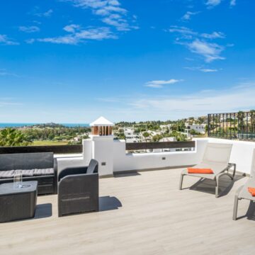 Duplex Penthouse in Las Lomas del Marques Benahavis Reformed and with Amazing Views towards the Sea Picture 3