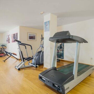 Duplex Penthouse in Las Lomas del Marques Benahavis Reformed and with Amazing Views towards the Sea Picture 22