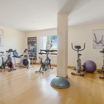 Duplex Penthouse in Las Lomas del Marques Benahavis Reformed and with Amazing Views towards the Sea Picture 24