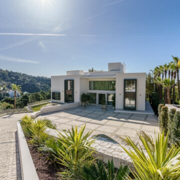 Newly built Modern Villa Located in the Most Exclusive Gated Community La Zagaleta, Benahavis Picture 0