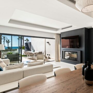 The Island Estepona – Stunning beachfront townhouse, fully furnished, offering beautiful Sea Views Picture 4