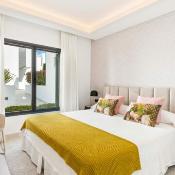 The Island Estepona – Stunning beachfront townhouse, fully furnished, offering beautiful Sea Views Picture 14