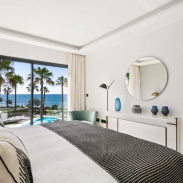 The Island Estepona – Stunning beachfront townhouse, fully furnished, offering beautiful Sea Views Picture 9