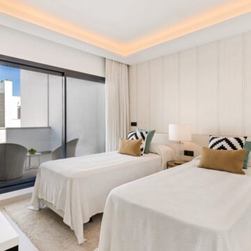 The Island Estepona – Stunning beachfront townhouse, fully furnished, offering beautiful Sea Views Picture 12