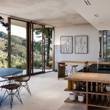 State of the Art Villa Adapted to Its Environment in Monte Mayor, Benahavis Picture 2