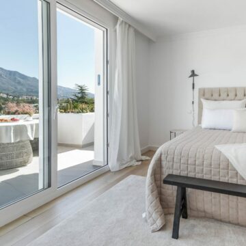 Villa in Las Brisas Nueva Andalucia Marbella Picture 14
