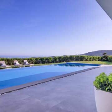 Newly built Contemporary Villa with stunning views in Montemayor, Benahavis Picture 11