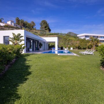 Newly built Contemporary Villa with stunning views in Montemayor, Benahavis Picture 28