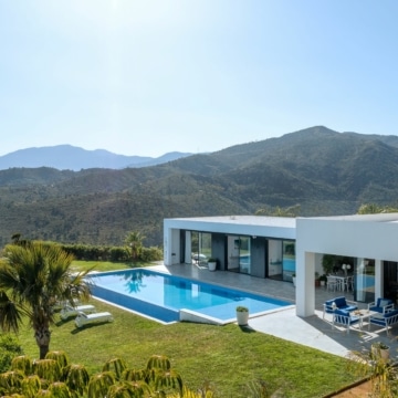 Newly built Contemporary Villa with stunning views in Montemayor, Benahavis Picture 0