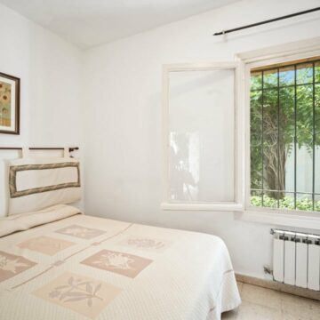 Stunning Frontline Beach Villa in The New Golden Mile, Estepona Picture 34