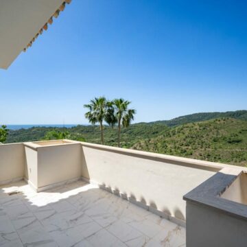 Stunning Traditional Andalusian Style Villa with Spectacular Sea Views in Monte Mayor, Benahavis Picture 17