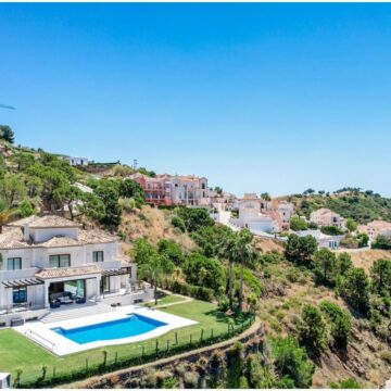 Stunning Traditional Andalusian Style Villa with Spectacular Sea Views in Monte Mayor, Benahavis Picture 24