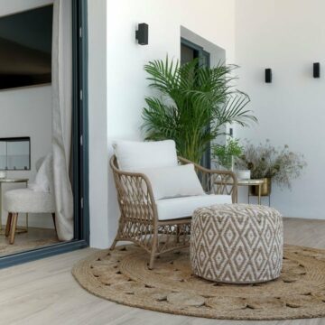 Cosy luxury villa situated in a secure neighbourhood in Nueva Andalucia, Marbella Country Club Picture 12