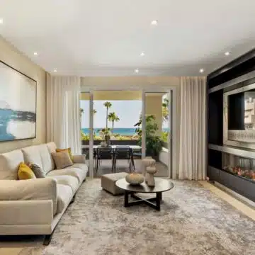 Modern Apartment with Stunning Sea View in Beachfront Bahia del Velerin, Estepona Picture 4
