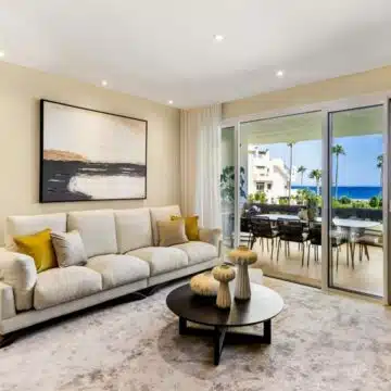 Modern Apartment with Stunning Sea View in Beachfront Bahia del Velerin, Estepona Picture 5