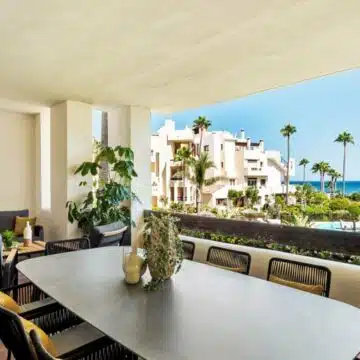 Modern Apartment with Stunning Sea View in Beachfront Bahia del Velerin, Estepona Picture 12