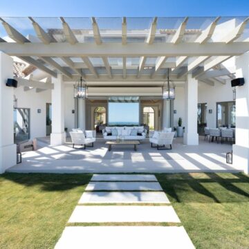 Stunning Villa Located on the Highest Point of Monte Halcones, La Quinta Benahavis Picture 7