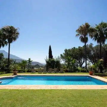 An extraordinarily beautiful Spanish Estate, private, surrounded by nature and breathtaking sea and mountain views, El Madronal Benahavis Picture 8