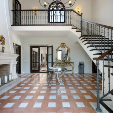 A Beautiful Family Home Surrounded by Imposing Nature with Breathtaking Sea and Mountain Views Picture 14