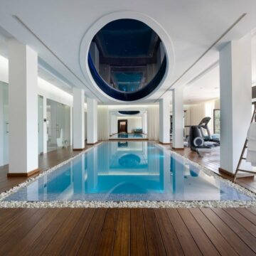 A Beautiful Family Home Surrounded by Imposing Nature with Breathtaking Sea and Mountain Views Picture 3