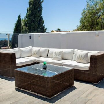 Beautiful Villa with Stunning Panoramic Views Across the Mediterranean Sea in Elviria, Marbella East Picture 10