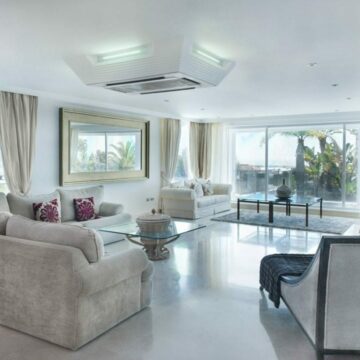 Beautiful Villa with Stunning Panoramic Views Across the Mediterranean Sea in Elviria, Marbella East Picture 19