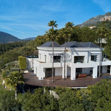 Unique Contemporary Villa With Panoramic Views in Istan, Marbella Picture 1