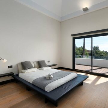 Unique Contemporary Villa With Panoramic Views in Istan, Marbella Picture 25