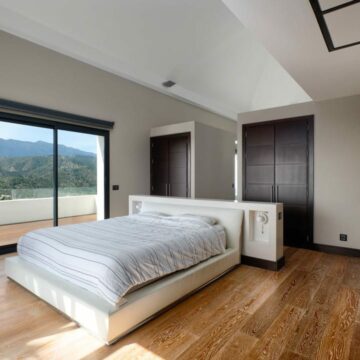 Unique Contemporary Villa With Panoramic Views in Istan, Marbella Picture 30