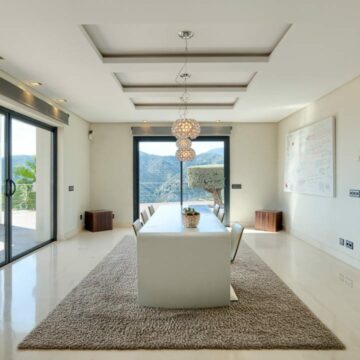 Unique Contemporary Villa With Panoramic Views in Istan, Marbella Picture 50