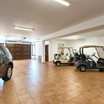 Stunning Golf Villa with Panoramic Sea Views Situated in Marbella Club Golf Resort, Benahavis Picture 26