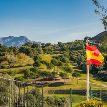 Stunning Golf Villa with Panoramic Sea Views Situated in Marbella Club Golf Resort, Benahavis Picture 3