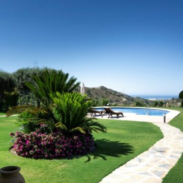 Stunning Golf Villa with Panoramic Sea Views Situated in Marbella Club Golf Resort, Benahavis Picture 6