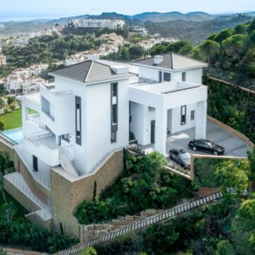 Incredible Luxury Villa Situated in La Reserva de Alcuzcuz, a Natural Reserve in Benahavis Picture 28