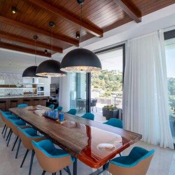 Incredible Luxury Villa Situated in La Reserva de Alcuzcuz, a Natural Reserve in Benahavis Picture 11