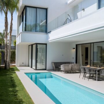 Marvelous New Modern Villas Located in One of the Most Luxurious Residential Areas in Marbella – Golden Mile Picture 19