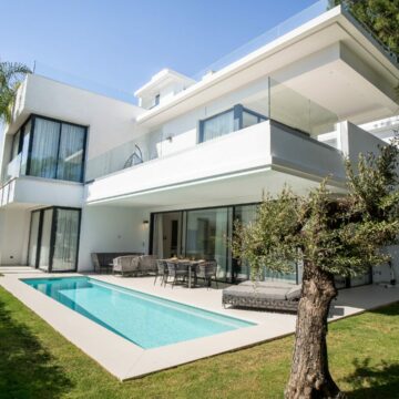 Marvelous New Modern Villas Located in One of the Most Luxurious Residential Areas in Marbella – Golden Mile Picture 16