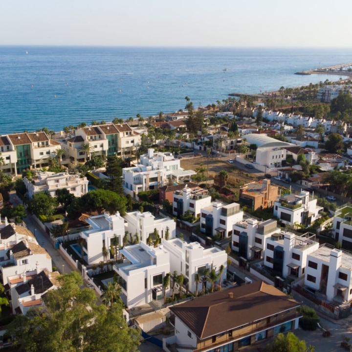 Marvelous New Modern Villas Located in One of the Most Luxurious Residential Areas in Marbella – Golden Mile Picture