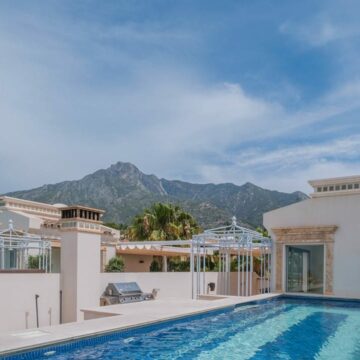 Spacious Townhouse in a Serene and Private Community in Sierra Blanca, on The Golden Mile Marbella Picture 10