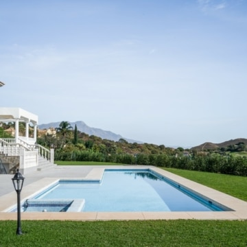 Villa in an Exclusive Location – Marbella Club Golf Resort in Benahavis Picture 17