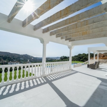 Villa in an Exclusive Location – Marbella Club Golf Resort in Benahavis Picture 10