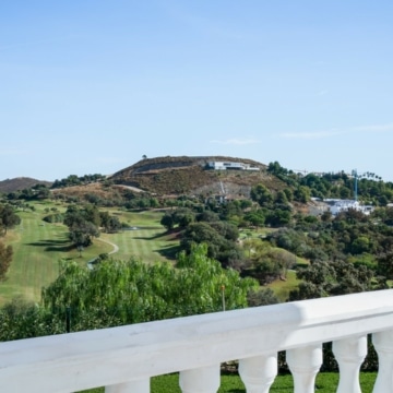 Villa in an Exclusive Location – Marbella Club Golf Resort in Benahavis Picture 12