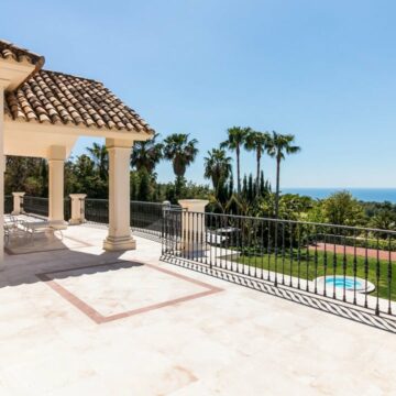 Impressive Luxury Villa with breathtaking Sea and Mountain Views in Los Picos, on The Golden Mile Marbella Picture 19